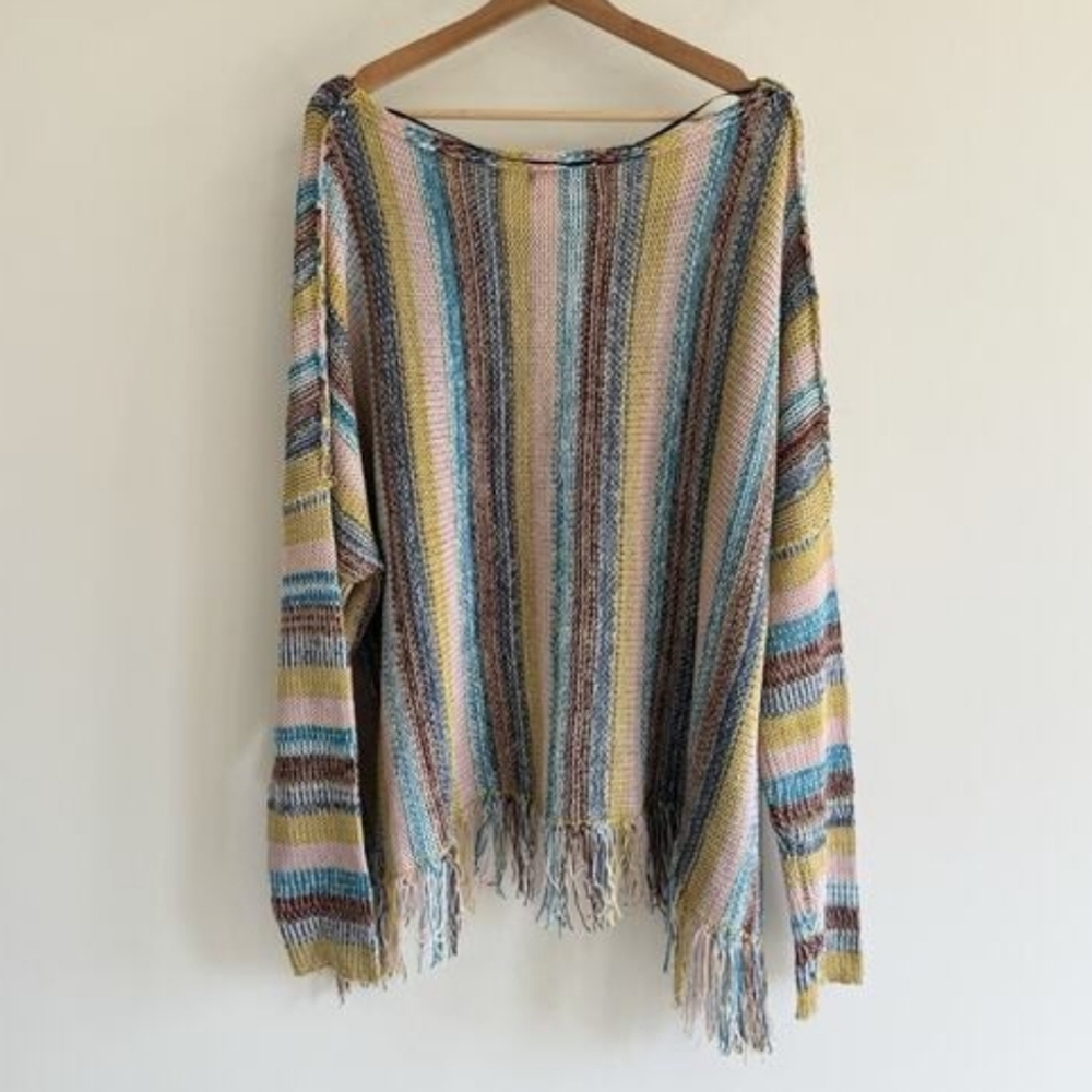 Natural Life Santa Fe Fringe Pullover NWT - Picture 3 of 4